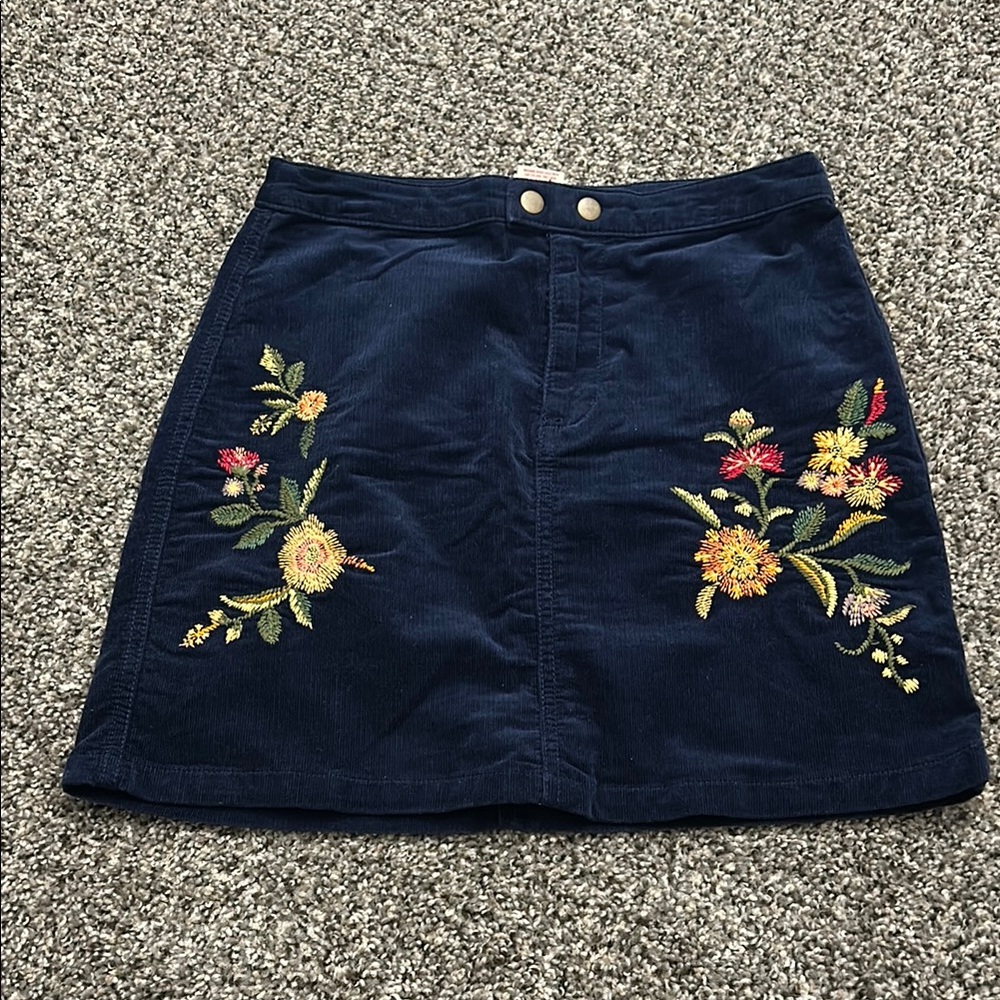 Mossimo Floral Embroidered Navy Skirt - size 2 - Picture 4 of 6